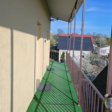 Domashniy Hotell Kamjanets-Podilskyj Exteriör bild